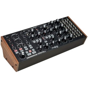 Синтезатор и секвенсор Moog Subharmonicon