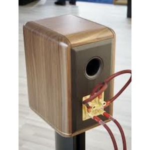 Полочная акустика Sonus Faber Minima Amator II Walnut