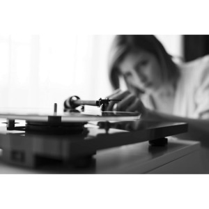 Проигрыватель винила Pro-Ject T1 Black