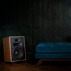Напольная акустика Klipsch Heresy IV American Walnut
