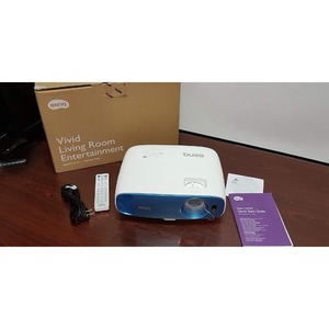 Проектор для домашнего кинотеатра Benq TK800M White