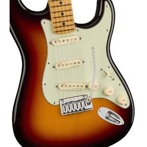 Электрогитара Fender American Ultra Stratocaster Maple Fingerboard Ultraburst