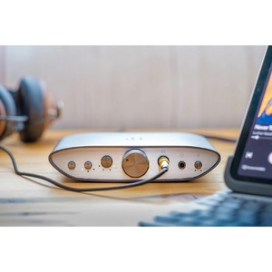 Усилитель для наушников транзисторный iFi Audio Zen CAN