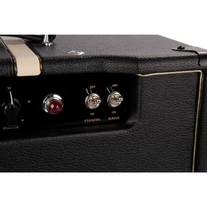 Гитарный усилитель Cort CMV15H-EU