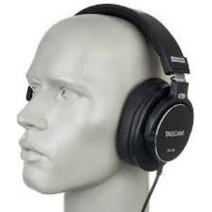 Наушники мониторные классические TASCAM TH-06
