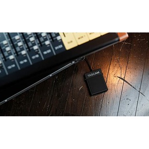 Футсвич для микшеров TASCAM RC-1F