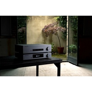 Интегральный усилитель Cambridge Audio CXA61 Lunar Grey