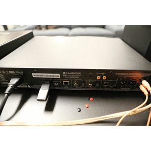 Сетевой плеер Cambridge Audio CXN v2 Lunar Grey