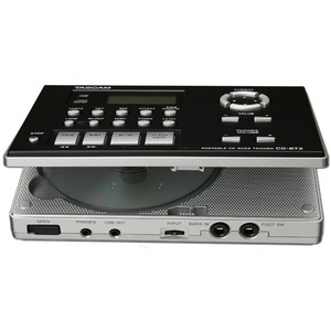 Студийный рекордер/проигрыватель TASCAM CD-BT2
