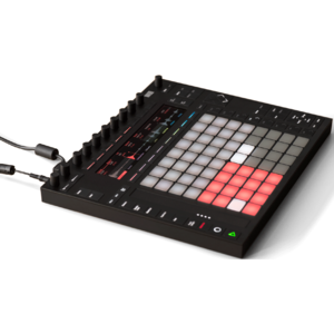 Программно аппаратное решение для студии Ableton Push 2 - Live 11 Suite Bundle