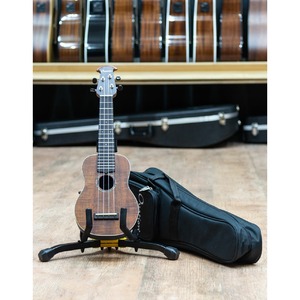 Укулеле элетроакустическая Ovation UCS10P-KOAE Soprano Ukulele Celebrity Standard Plus Natural Koa OV535840