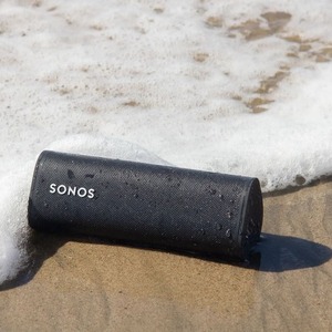 Прочная и водонепроницаемая акустика Sonos Roam Black