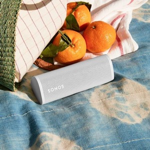 Прочная и водонепроницаемая акустика Sonos Roam White