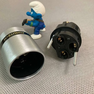 Разъем EU Schuko Furutech FI-E46 NCF(G)
