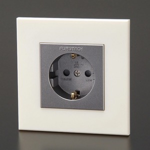 Розетка силовая Furutech FP-SWS(G) Light