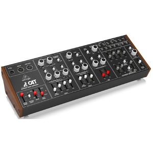 Аналоговый синтезатор Behringer CAT