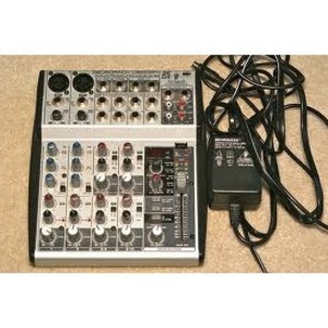 Аналоговый микшер Behringer UB 1002FX EURORACK