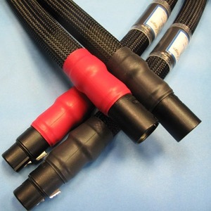 Межблочный аудио кабель Purist Audio Design Aqueous Aureus Interconnects XLR 2.0m