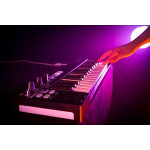 Миди клавиатура Arturia KeyStep 37 Black Edition