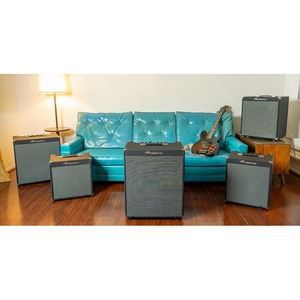 Комбоусилитель басовый Ampeg RB-115