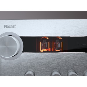 Интегральный усилитель Magnat MA 900 silver