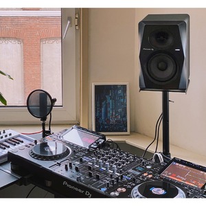Студийный монитор активный Pioneer VM-80