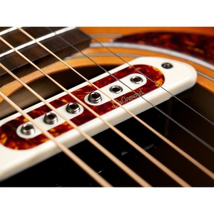 Электроакустическая гитара GUILD 200 SERIES M-240E Troubadour Concert