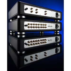 Усилитель предварительный Trafomatic Audio Evolution Line One black/silver plates