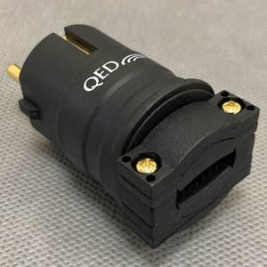 Разъем EU Schuko QED (QE3093) Performance Euro Plug Gold