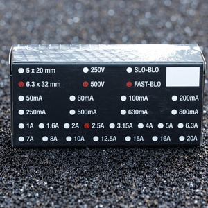 Предохранитель Synergistic Research Quantum Fuse SR20 Fast-Blow 2.5A (6.3x32mm)