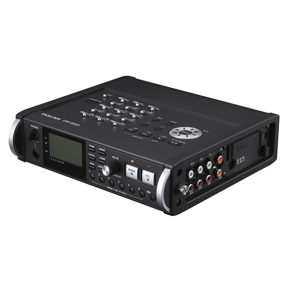 Студийный рекордер/проигрыватель TASCAM DR-680