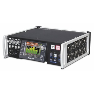 Студийный рекордер/проигрыватель TASCAM HS-P82