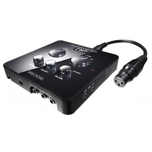Внешняя звуковая карта для iOS TASCAM IUR2