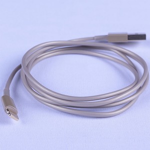 Кабель USB 2.0 Тип A - Lightning Ultimate Audio Lightning to USB Cable Gold 1.0m