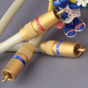 Кабель аудио 2xRCA - 2xRCA Van Den Hul The Well Hybrid 1.0m