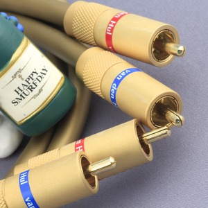 Кабель аудио 2xRCA - 2xRCA Van Den Hul MC-Gold Hybrid 1.0m