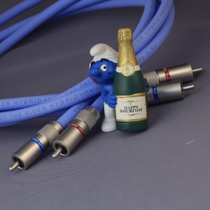Кабель аудио 2xRCA - 2xRCA Van Den Hul The RIVER Hybrid (3T) RCA 1.2m