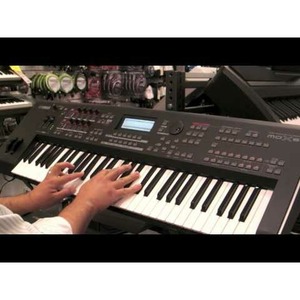 Цифровой синтезатор Yamaha MOX6