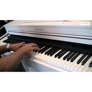 Пианино цифровое Yamaha CLP-430WH