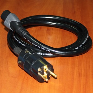 Кабель силовой Schuko - IEC C13 QED Qonduit M-PMC/EU 1.5m