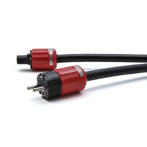 Кабель силовой Schuko - IEC C13 Oyaide TUNAMI GPXe 1.8m