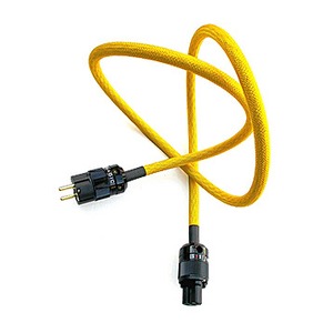 Кабель силовой Schuko - IEC C13 Systems And Magic Gold Wire 1.5 m