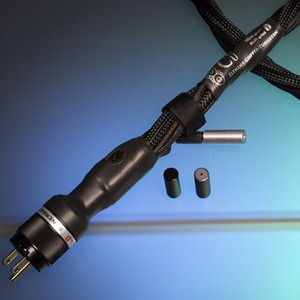 Кабель силовой Schuko - IEC C13 Synergistic Research Element Copper-Tungsten AC Cord 15A/250V 1.5m
