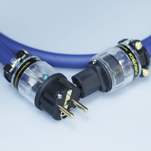 Кабель силовой Schuko - IEC C13 Furutech FP-3TS20 SE (Fur-E11Cu/11Cu) 1.5m