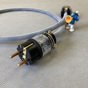 Силовой кабель Furutech FP-1 (Fur-E11Cu/11Cu) White 0.75m