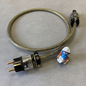 Силовой кабель Furutech FP-1 (Fur-E11Cu/11Cu) Gold 1.5m