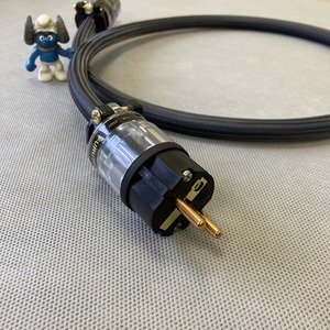 Силовой кабель Furutech FP-314Ag (Fur-E11Cu/11Cu) Carbon 1.5m