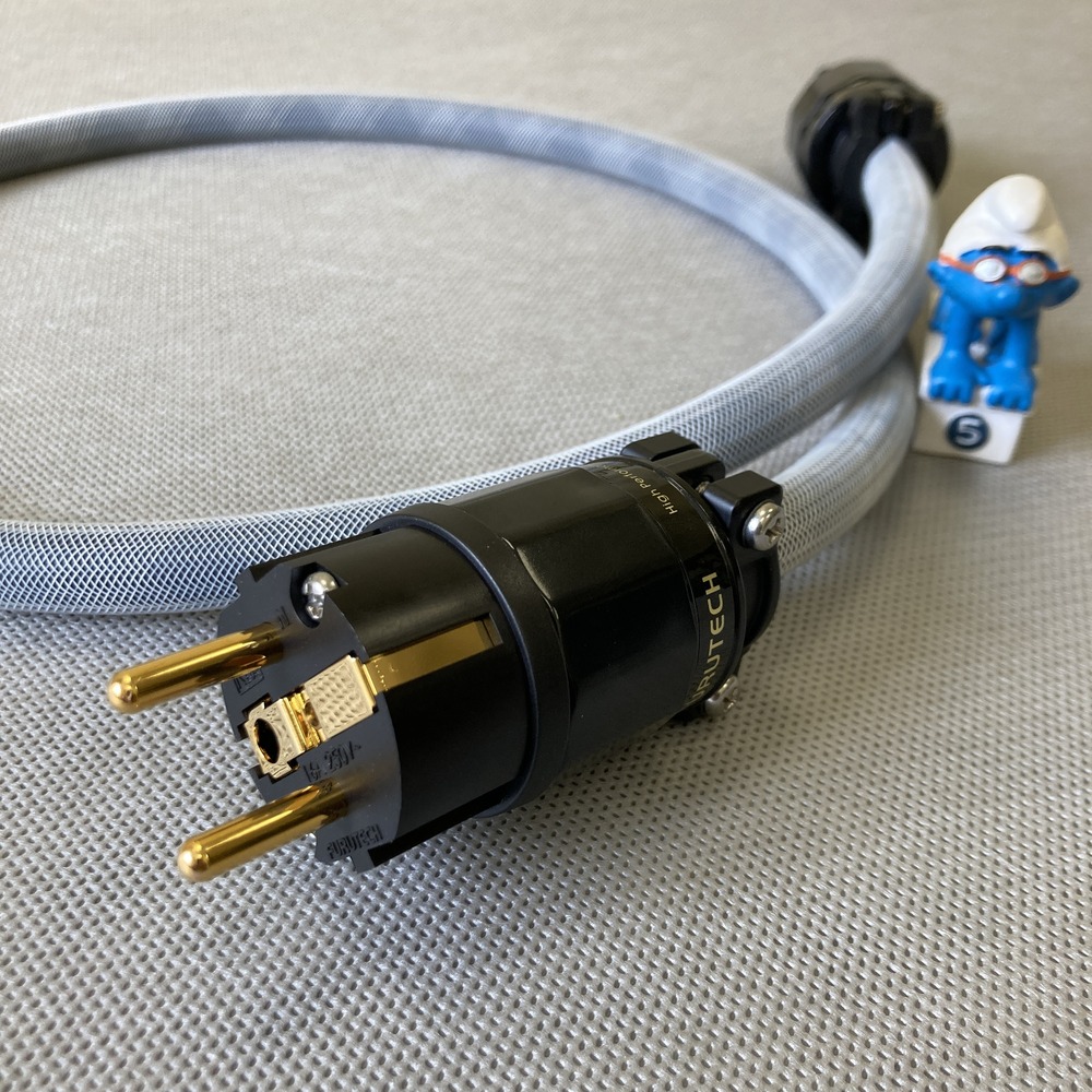 Силовой кабель Furutech FP-314Ag (Fur-E11G/11G) White 1.0m