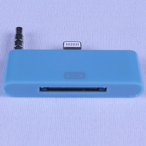 Переходник Lightning - 30-pin Ultimate Audio Lightning to 30-pin + MiniJack Adapter Blue