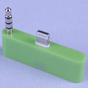 Переходник Lightning - 30-pin Ultimate Audio Lightning to 30-pin + MiniJack Adapter Green